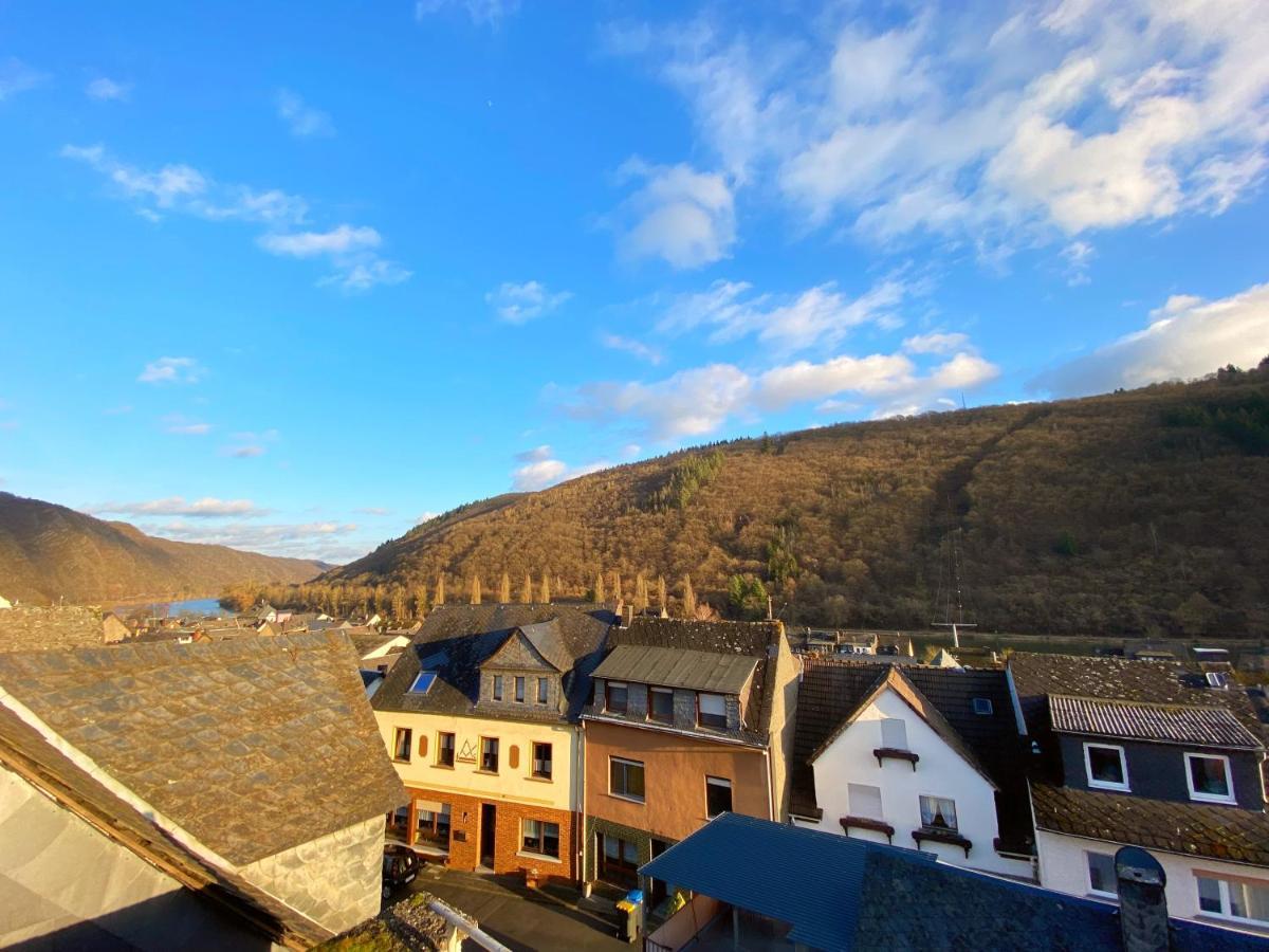 Appartement Schoene Fewo Moselblick Wlan Netflix Freizeitpark à Klotten Extérieur photo